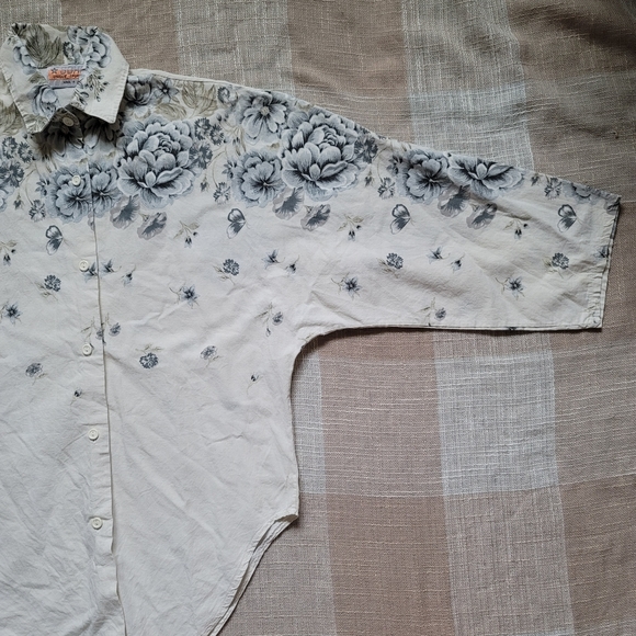 Vintage Floral Button Down - Picture 6 of 15